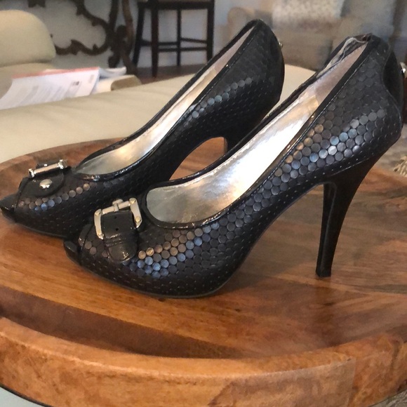 Gianni Bini Heels - Picture 2 of 3